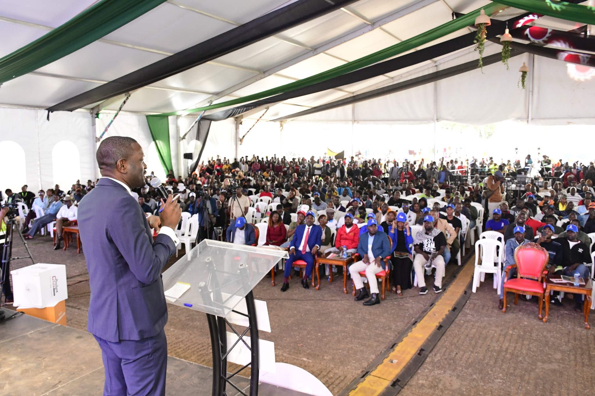 Edwin Sifuna Rallies Youth at People’s Dialogue Forum as Independent Electoral and Boundaries Commission Registers New Voters at Uhuru Park